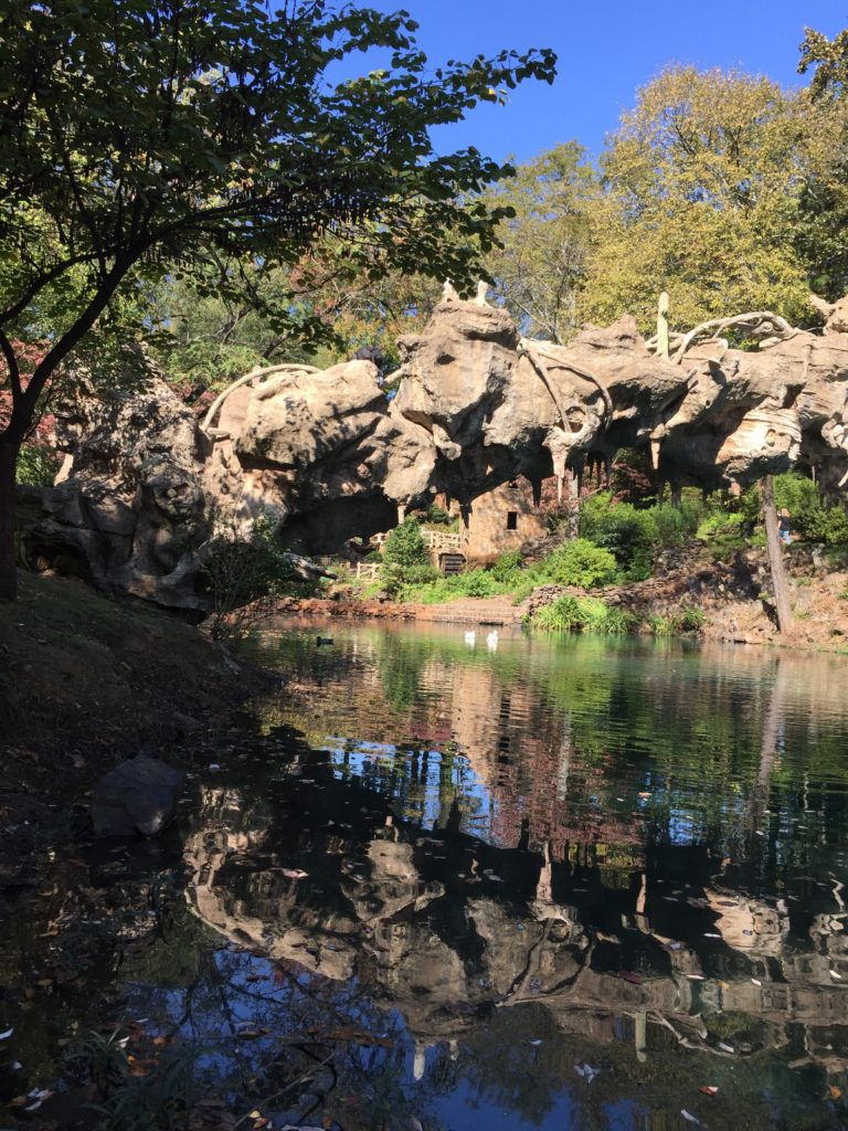 The pond in front of the old mill The pond in front of the old mill